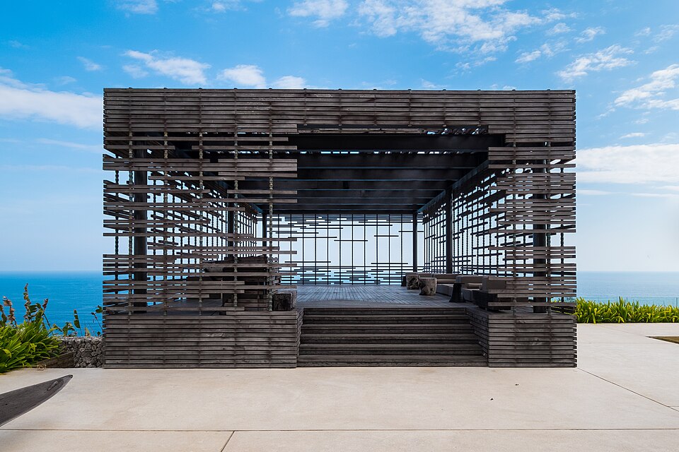 Contemporary open-air pavilion architecture at Alila Villas Uluwatu design hotel Bali