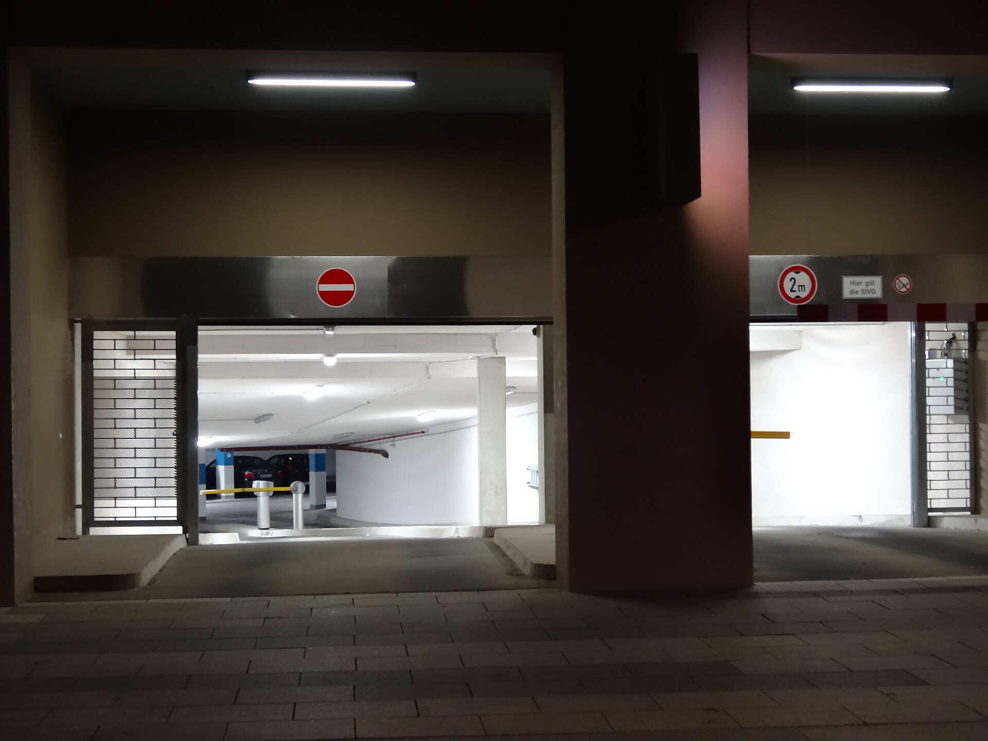 Dresden Motel One city-hotel scene; verify location before relying on detail
