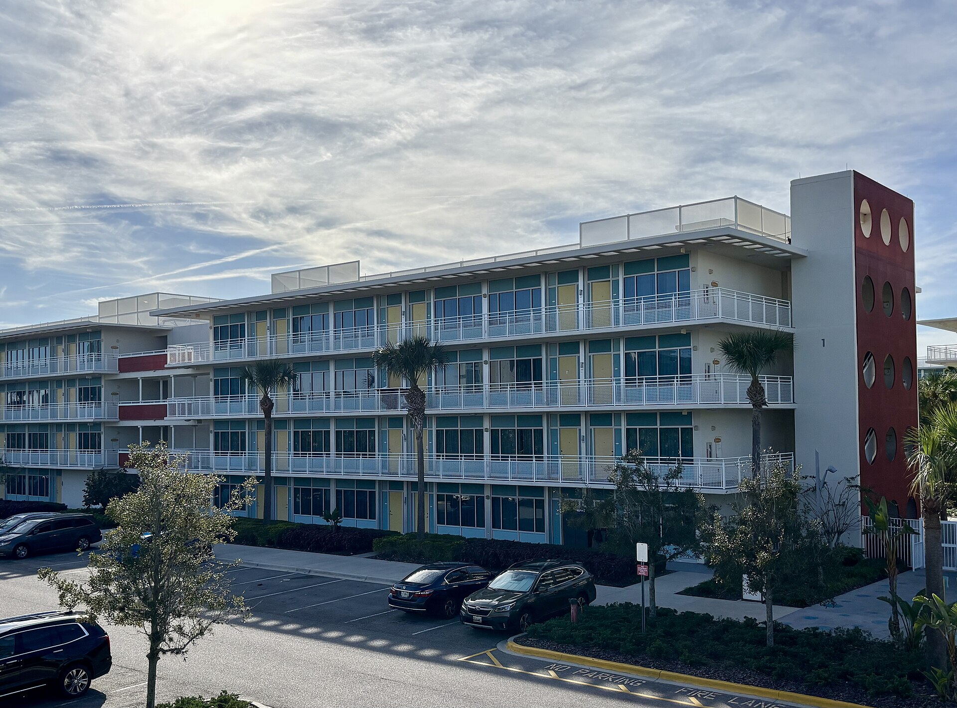 1950s-inspired resort building facade